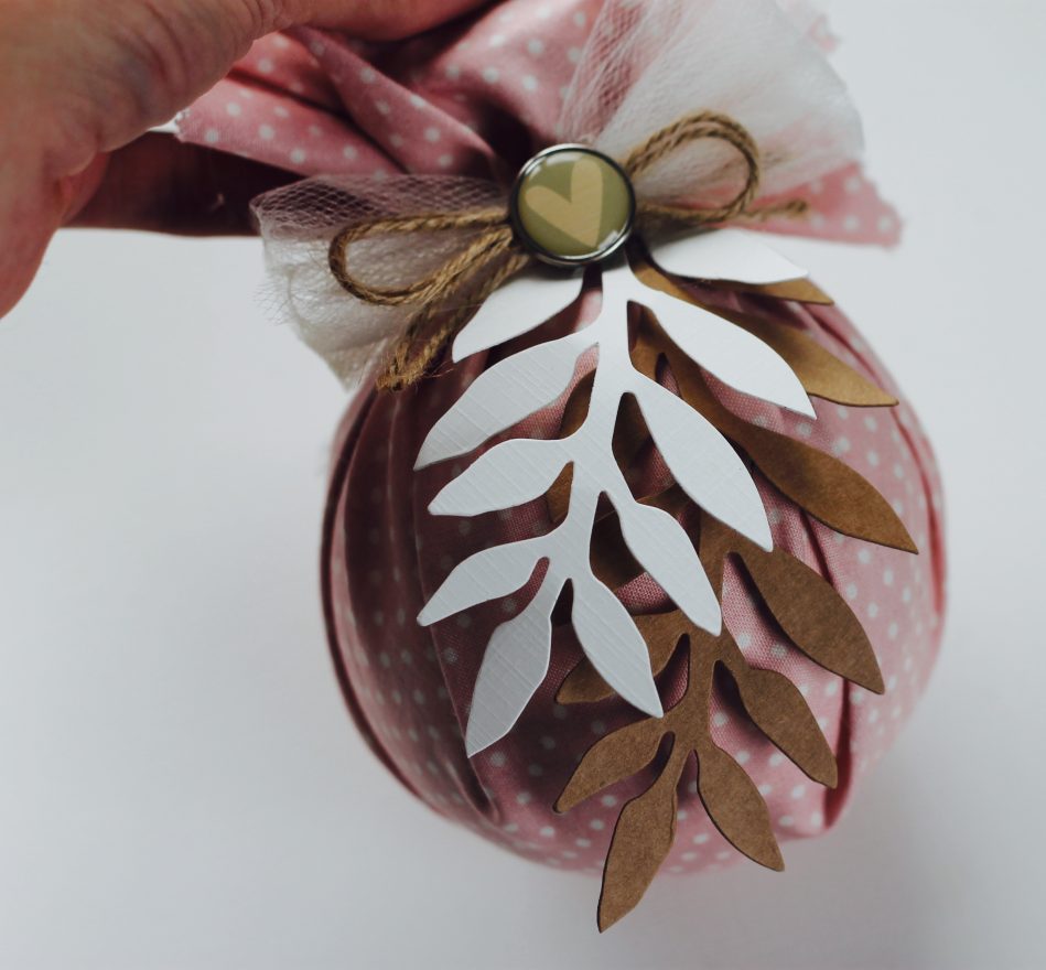 How To Make A Fabric Bauble