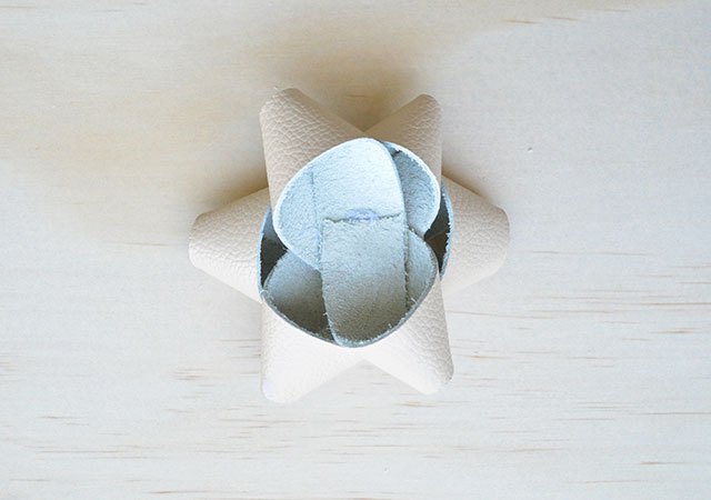 Easy Fancy Leather Gift Bow - Crafts Pilot